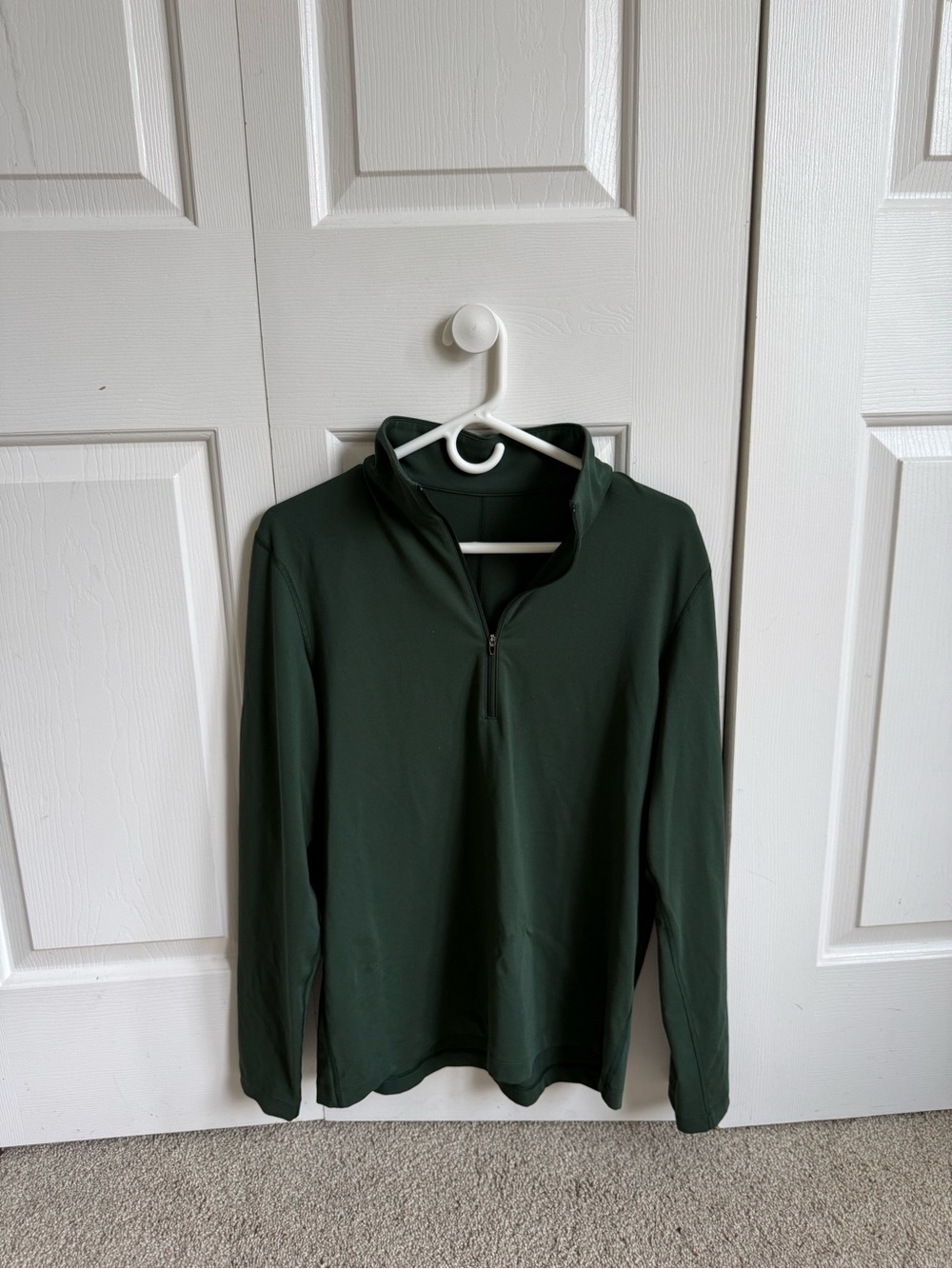 Lululemon Green Quarter-Zip Performance Pullover (size medium)
